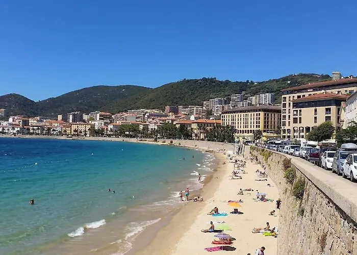 30m2 Hyper Centre Ajaccio (Corsica)